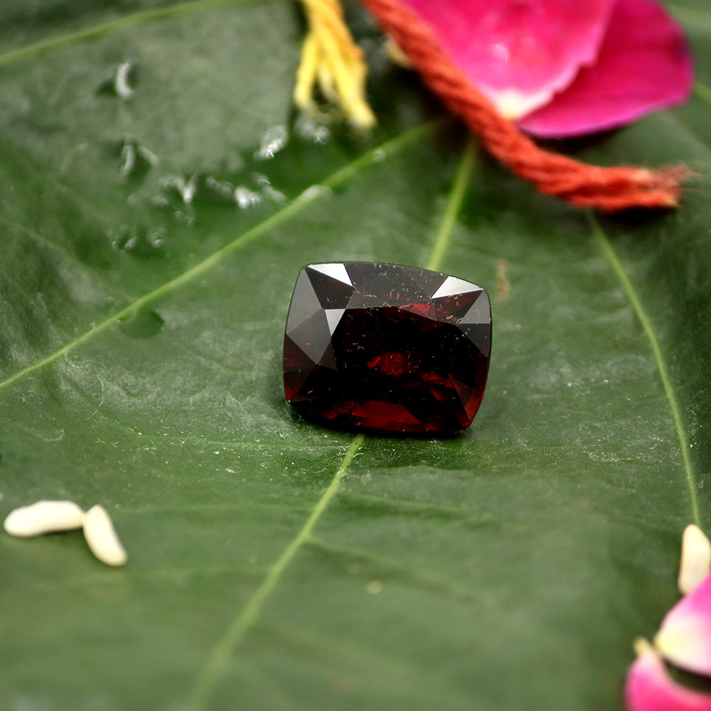 Hessonite Garnet Stone