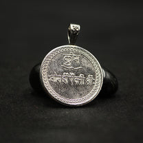 kumbh rashi yantra locket