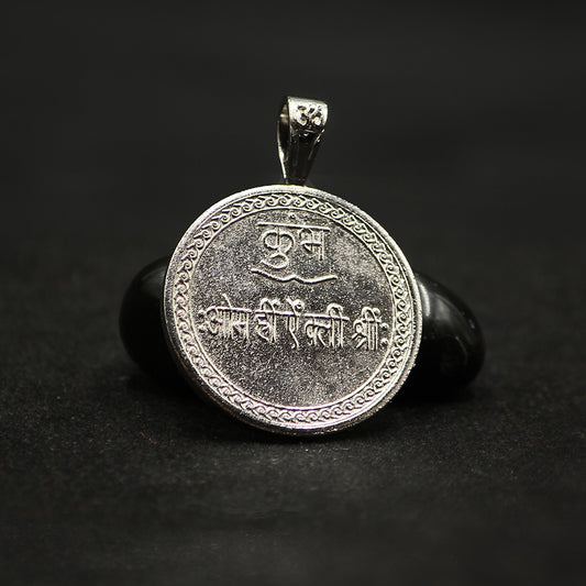 kumbh rashi yantra locket